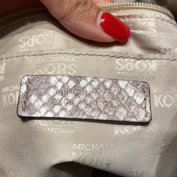 Michael Kors Snake skinned leather tote - Picture 7 of 10